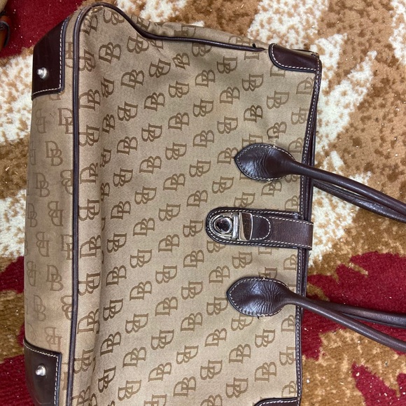 Dooney & Bourke tote - Picture 4 of 7